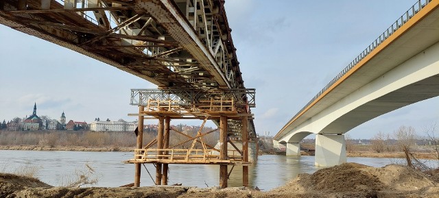 Stan prac na moście w Sandomierzu. Więcej na kolejnych zdjęciach