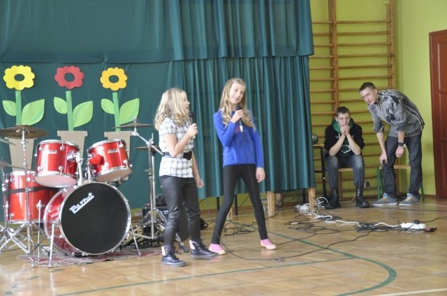 Nicole i Julka śpiewały piosenkę Julii "Za każdym razem" w konkursie "Mam talent"