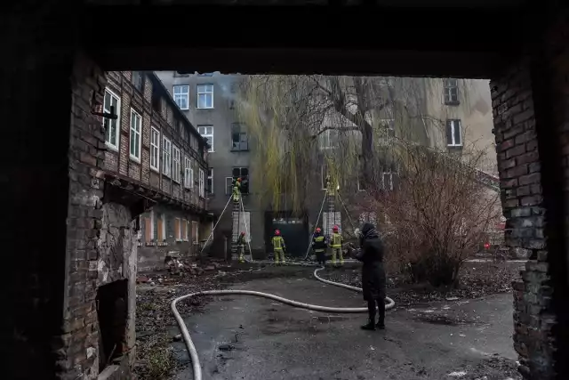 Seria pożarów w Gdańsku. 28.01.2022 płonął budynek przy Owsianej