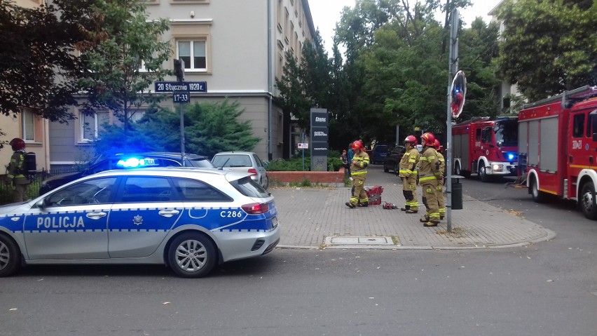 Akcja straży pożarnej na ulicy Zamoyskiego w Bydgoszczy. Co się działo? [zdjęcia]