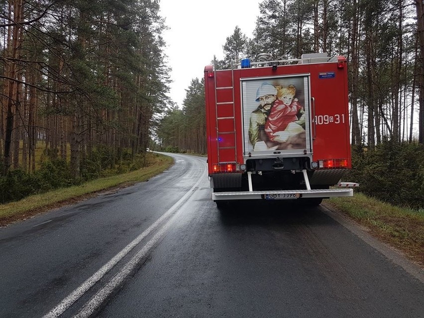 Na drodze wojewódzkiej nr 212 między Lipnicą a Zieloną...