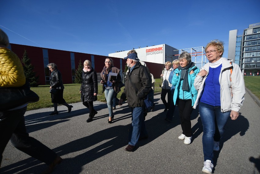 Seniorzy z Uniwersytetu Trzeciego Wieku z Bytomia odwiedzili Media Centrum [ZDJĘCIA]