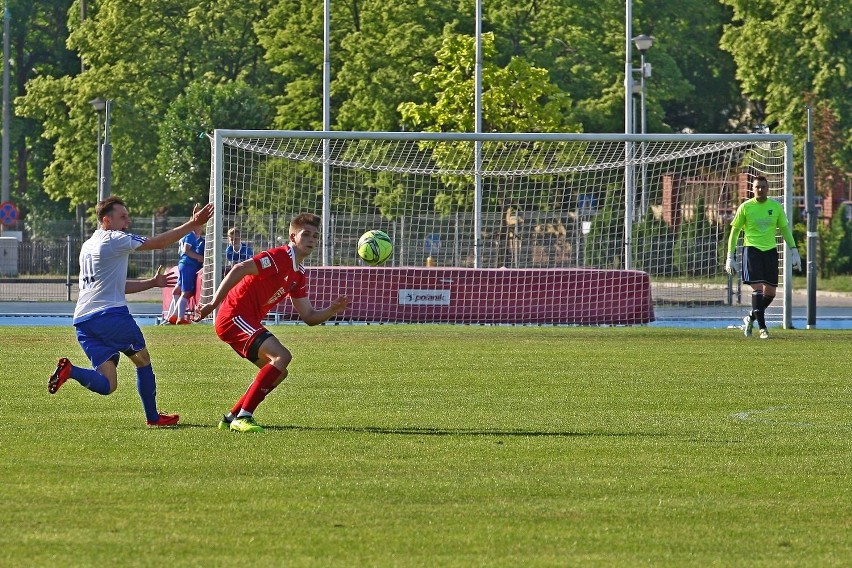 [WIDEO, ZDJĘCIA] IV liga. Remis Broni Radom. Sześć goli Drogowca. Wygrana Oskara i porażka Pilicy