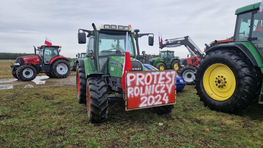 Tak wyglądały piątkowe protesty rolników na opolskich...