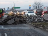 Ogromne utrudnienia drogowe na ul. Władysława IV w Koszalinie. Kierowcy tracą nerwy [ZDJĘCIA]