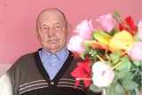 Wiadomości Echa Dnia. Leon Kaleta z Sobowic w gminie Imielno ma 106 lat i... jest w świetnej formie