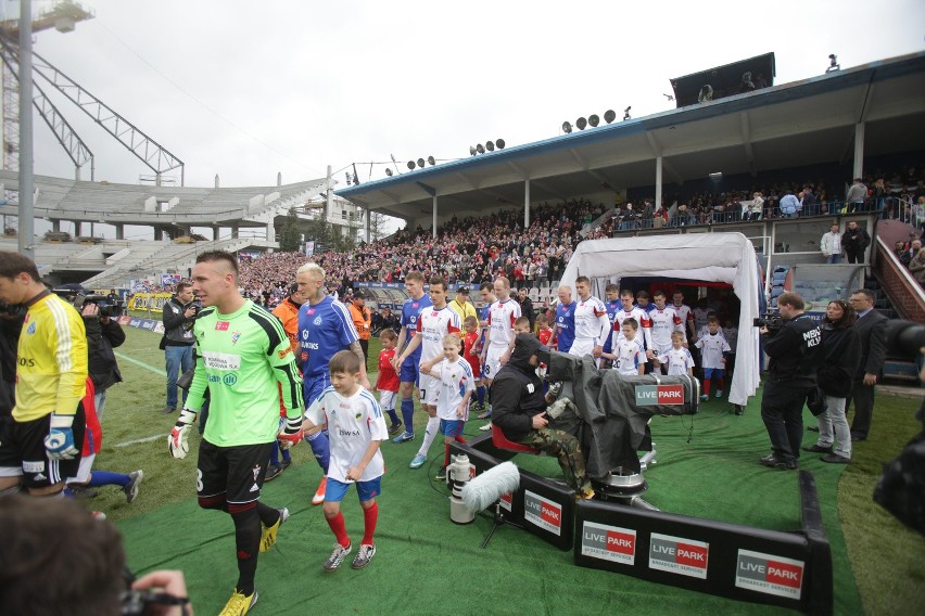 Zagadka krzesełek na stadionie Górnika Zabrze