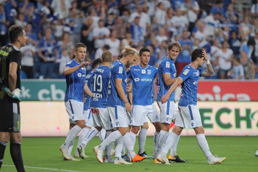 Liga Europy. Thriller w Poznaniu. Lech Poznań męczył się z Szachtiorem Szoligorsk, ale wygrał po świetnej dogrywce