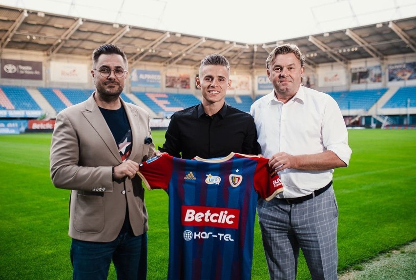 Damian Kądzior podpisał kontrakt z Piastem Gliwice do 30...