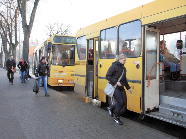 Jednym z tematów poruszanych podczas ostatniej sesji rady miejskiej była sprawa aportu (200 tysięcy złotych), którą miasto miało wnieść do miejskiej spółki ZKM na zakup autobusu.