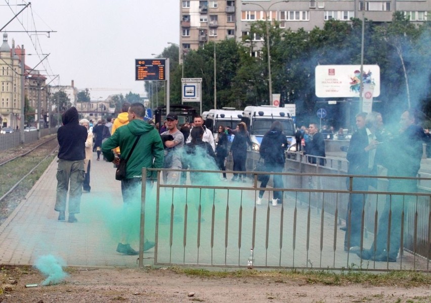 Śmierć na komisariacie: Policjant, który użył paralizatora zawieszony