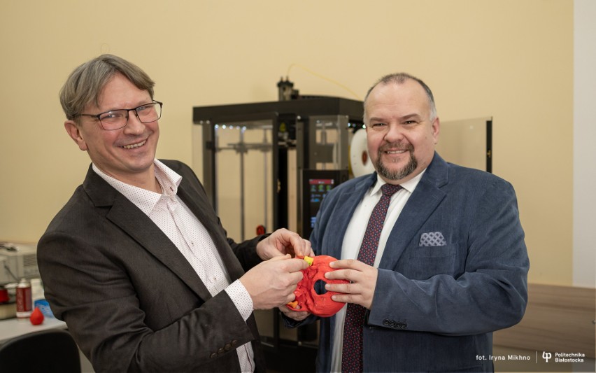 Politechnika Białostocka zgłosiła patent na implant stawu skroniowo-żuchwowego