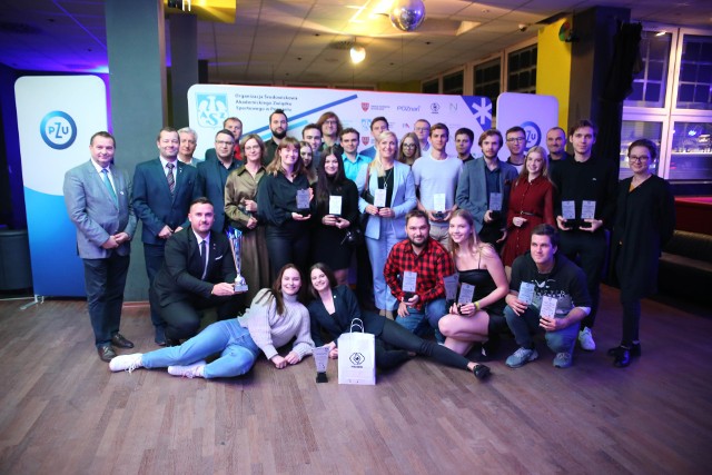 Uczestnicy Wielkopolskiej Gali Sportu Akademickiego w klubie studenckim Trops