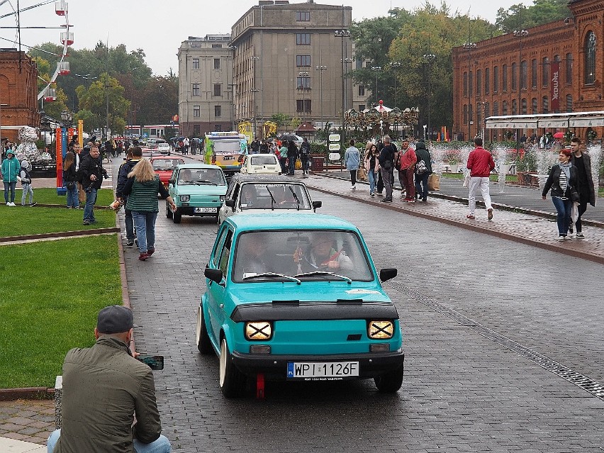 Pan Maluch królował w Manufakturze. Na Rynku Włókniarek zaprezentowało się wczoraj ponad 200 pojazdów tzw. małych fiatów