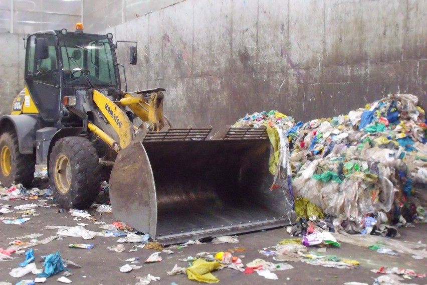 Miliony na śmieci w Janczycach (ZDJĘCIA)