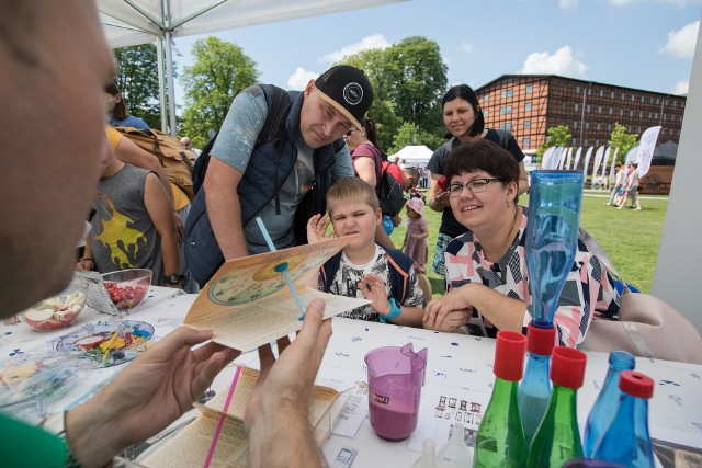 Rok temu Bydgoski Festiwal Nauki przyciągnął blisko 28,5 tys. uczestników. Tylko w samym pikniku na Wyspie Młyńskiej udział wzięło ponad 8 tys. osób.