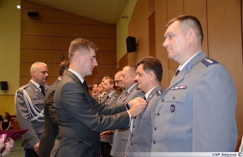 Policjanci dostali Medale Za Długoletnią Służbę (zdjęcia)
