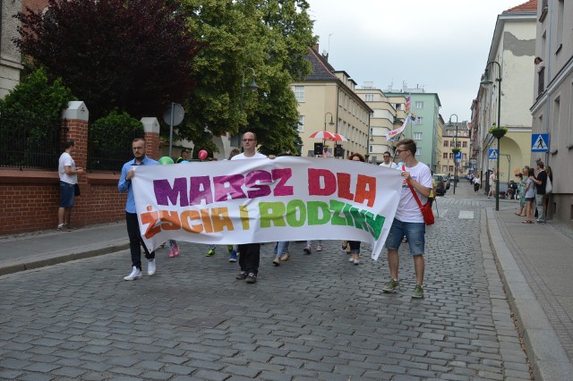 Marsz dla życia i rodziny w Opolu.