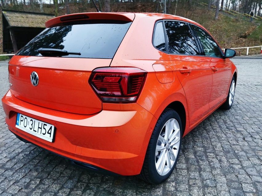 Zasiadając za kierownicą Volkswagena Polo 1.0 TSI (115 KM) w...