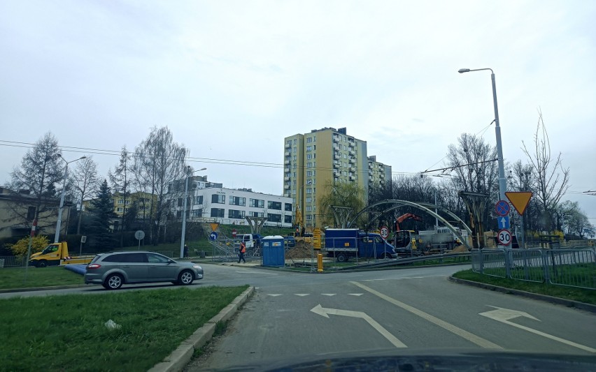 Zniknęły przęsła kładki nad ul. Filaretów w Lublinie