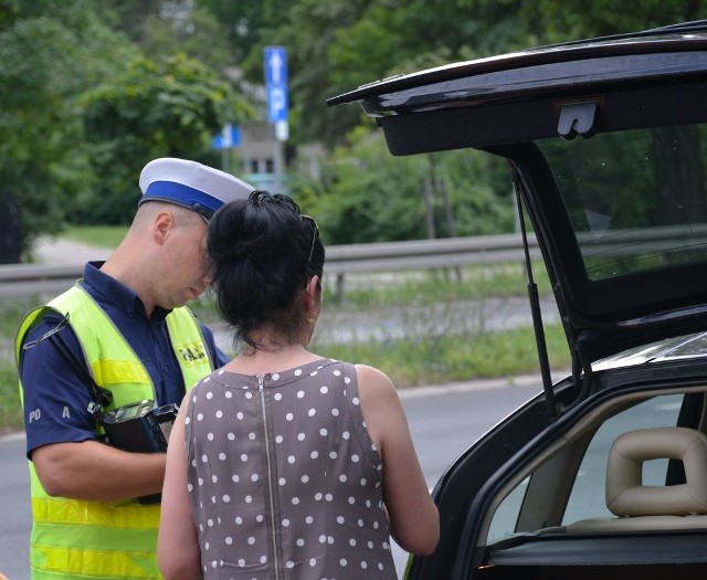 Policyjna akcja "Prędkość" na drogach powiatu opolskiego.