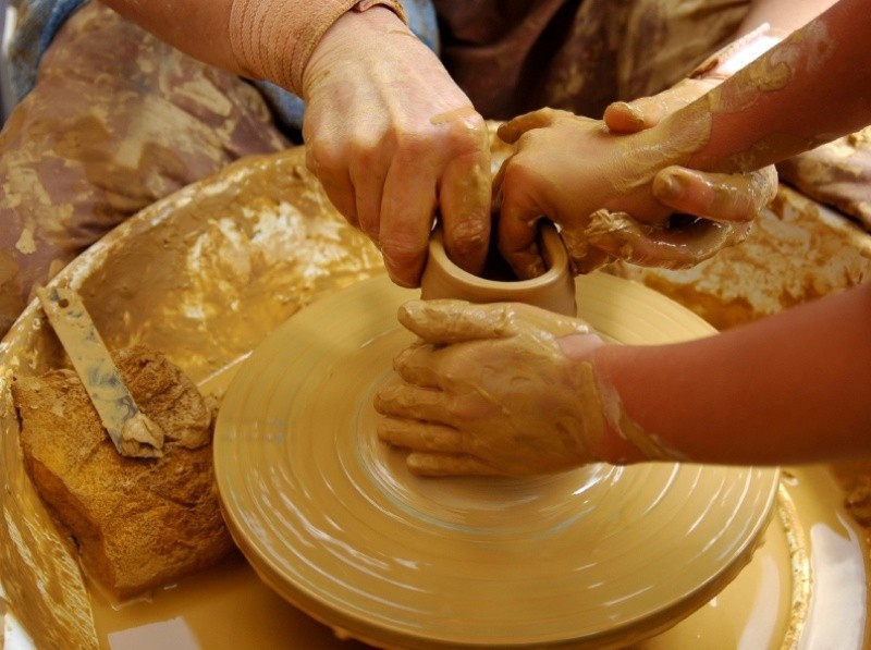 Mogą to być na przykład warsztaty ceramiczne, kurs...