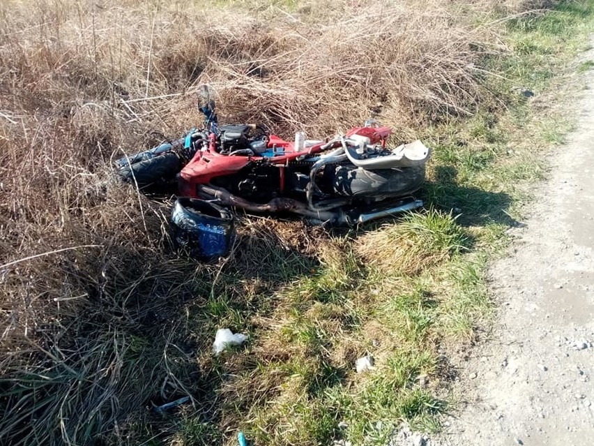 Śmierć motocyklisty. Czołowe zderzenie na granicy Zielonek i Krakowa, droga była zablokowana