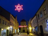 Świąteczne iluminacje w Chełmnie będą skromniejsze niż w ubiegłych latach? "Samorządy szukają oszczędności"