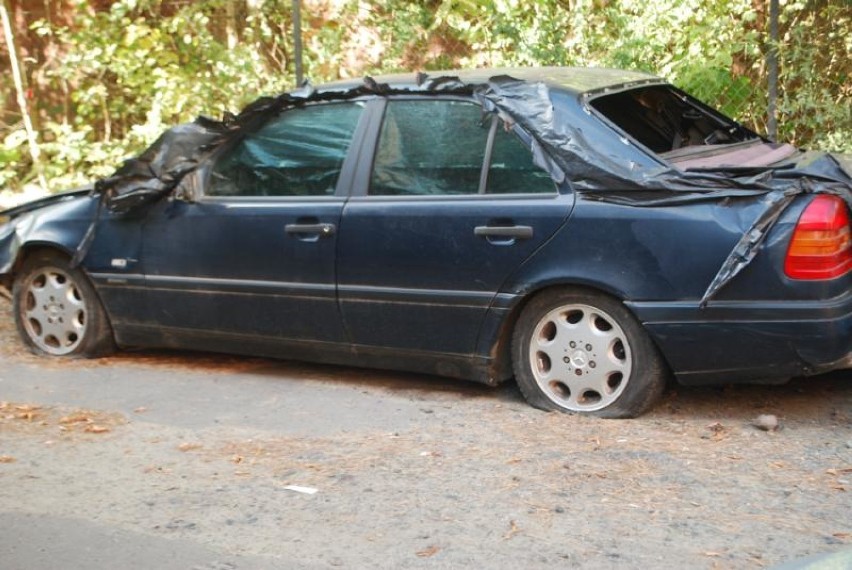 Ukradł uszkodzonego mercedesa. Pomogła mu pomoc drogowa