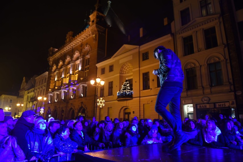 Sylwester 2016/2017 w Toruniu ZDJĘCIA