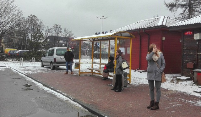 Przystanek busów przy Supersamie w Olkuszu