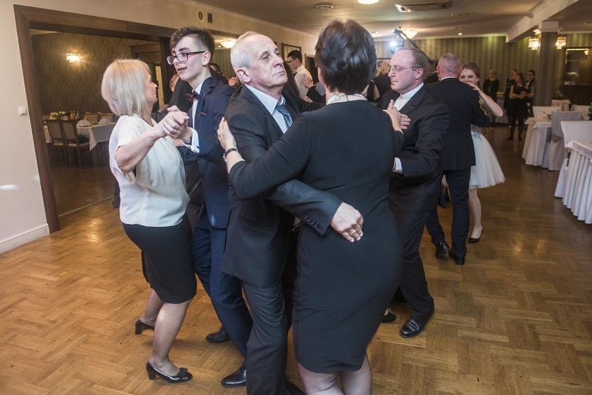 Studniówki 2017: Katolickie Liceum Ogólnokształcące imienia Filipa Neri w Radomiu 