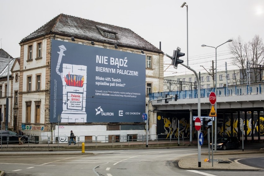 Plakaty, które pojawiły się w Katowicach