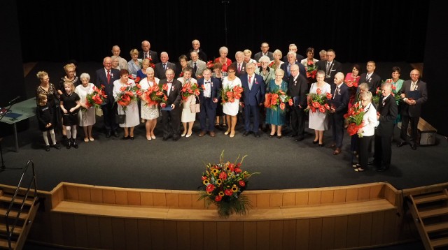 Diamentowe i Złote Gody w Koszalinie. 23 pary świętowały jubileusz