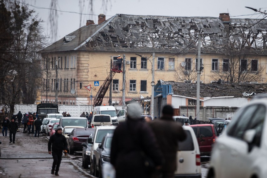 Wojna na Ukrainie. Żytomierz zrujnowany po ataku rakietowym [ZDJĘCIA]