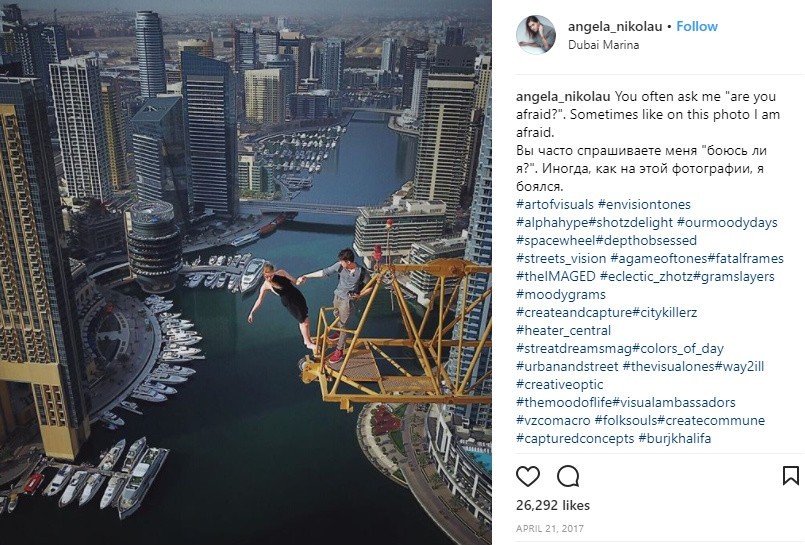 Angela Nikolau to gwiazda Instagramu z Rosji. Robi sobie...