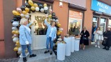Pierwsza pralnia samoobsługowa Fashion Laundry w Radomiu! Byli goście i szampan, a właścicielki przecięły wstęgę