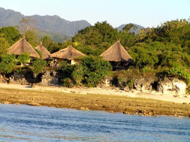 IndonezjaAlor, nasza wioska na wyspie Kapal. Reportaz o podrózach autorów zdjec mozna przeczytac Tutaj