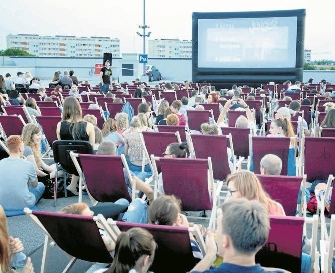 Do tej pory kino na leżakach mieliśmy tylko na dachu Galerii...