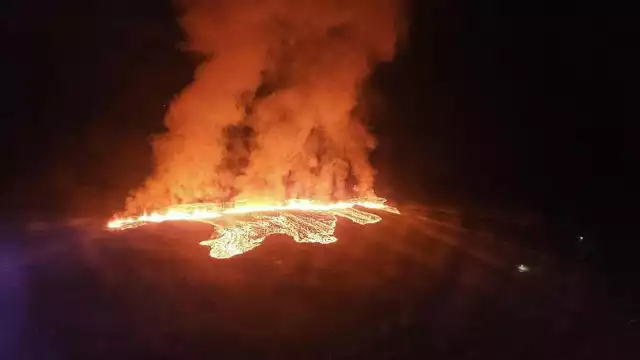 Wybuch wulkanu na Islandii zagroził miastu Grindavik