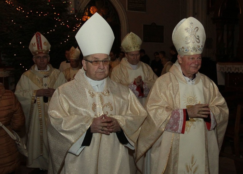 Potrójny jubileusz biskupa radomskiego Henryka Tomasika