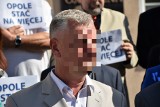 Arkadiusz Sz., doradca wojewody opolskiego i radny PiS, przyłapany na jeździe samochodem, choć 12 lat temu zatrzymano mu prawo jazdy