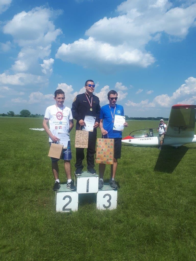 Grzegorz Socha, pilot Aeroklubu Radomskiego w Piastowie wywalczył wicemistrzostwo Polski