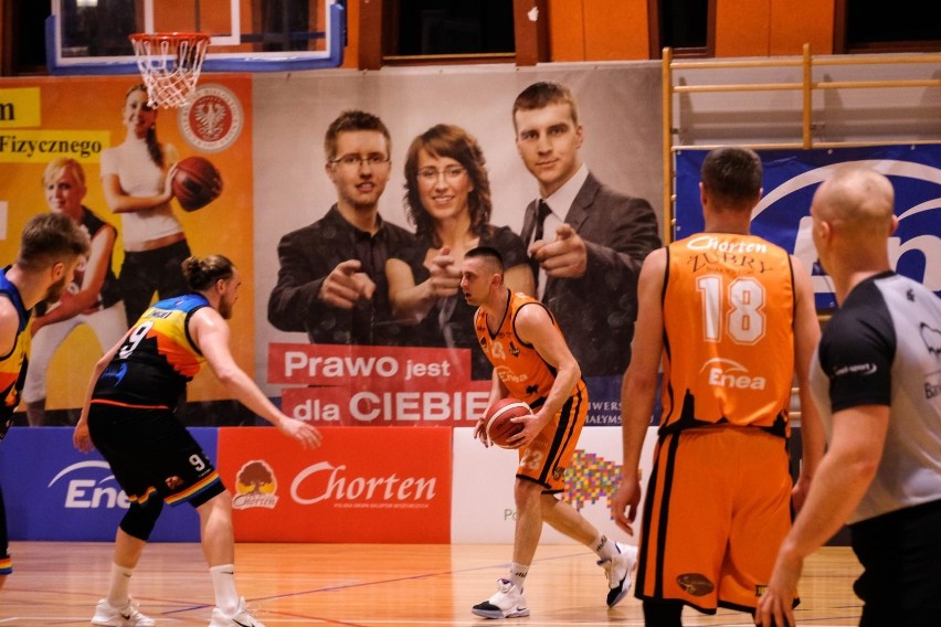 Koszykarze Żubrów Chorten Białystok pokonali Isetię 85:81