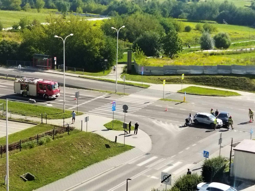 Zderzenie samochodów na skrzyżowaniu w Lublinie. Do szpitala trafiło dziecko
