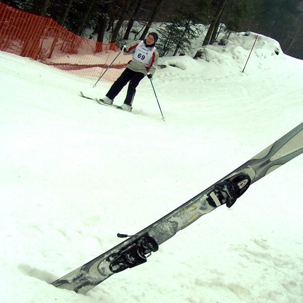 Na stoku w Czarnorzekach rozgrywane są m.in. rodzinne zawody w narciarstwie zjazdowym i mistrzostwa szkół w slalomie.