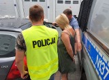 Gdańsk. Policjanci zatrzymali dwie pijane kobiety z Ełku, które opiekowały się czwórką dzieci (zdjęcia)