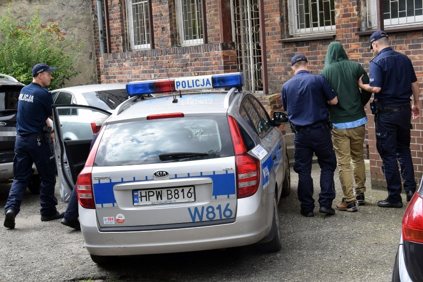 Śmierć w wieżowcu. Stargardzki sąd zamknął na trzy miesiące podejrzanego