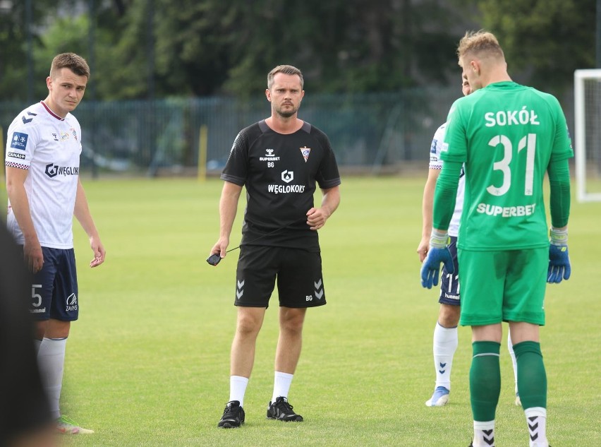 Trener Górnika Bartosch Gaul i bramkarz Paweł Sokół.