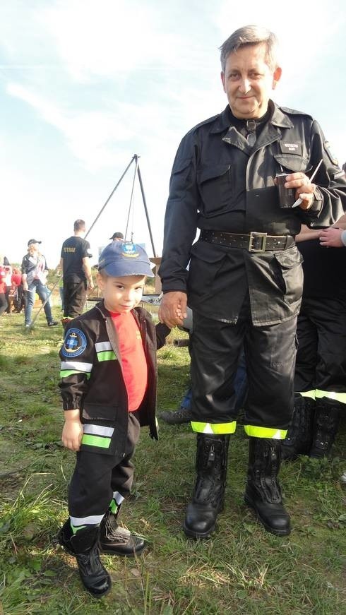 Dzieci poznawały pracę strażaków ratowników [ZDJĘCIA, WIDEO]